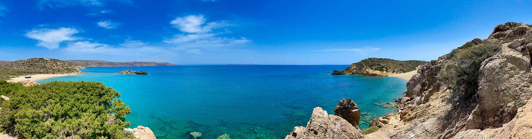 Steinige Küste auf Kreta mit Yacht erkunden
